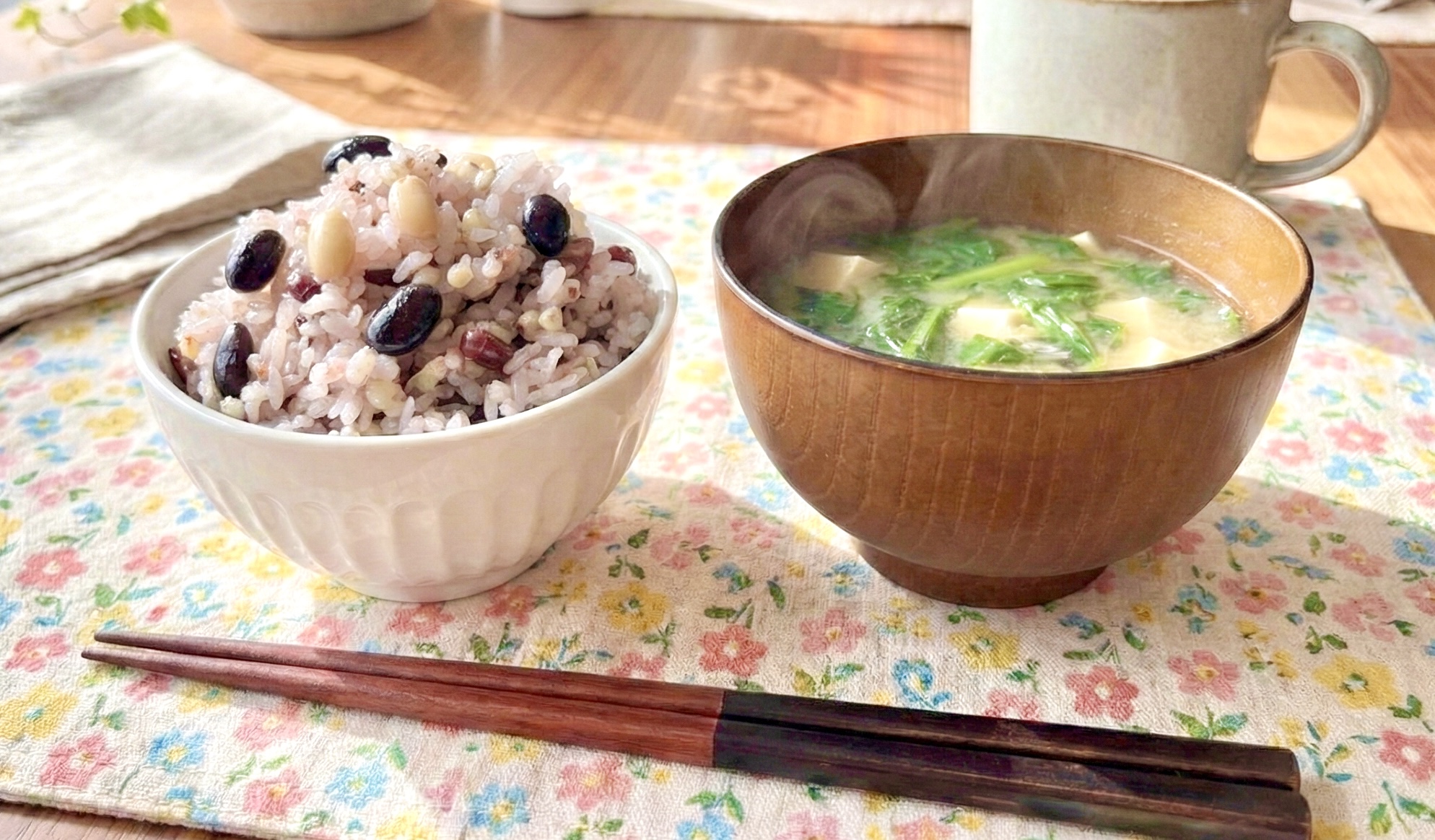 雑穀米と味噌汁